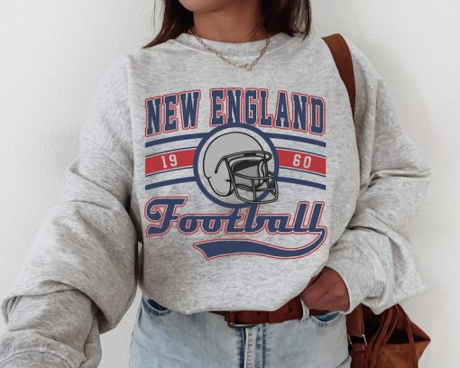 New England Football Sweatshirt / T-Shirt, The Pats Shirt, Vintage New England Crewneck, Patriots Sweatshirt