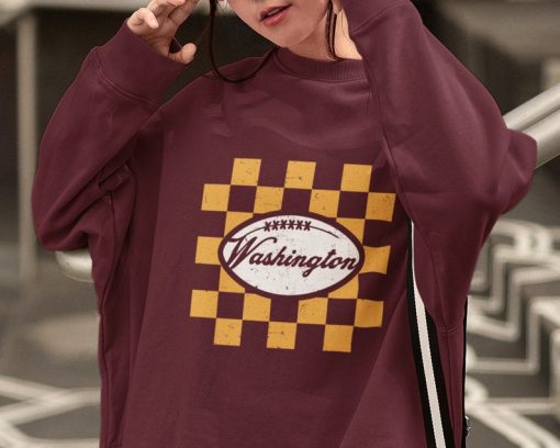 Washington Commander Football Crewneck Sweatshirt / T-Shirt, Retro Commander Shirt, Vintage Washington Sweatshirt