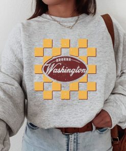 Washington Commander Football Crewneck Sweatshirt / T-Shirt, Retro Commander Shirt, Vintage Washington Sweatshirt