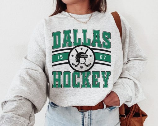 Dallas Star Sweatshirt, Vintage Dallas Star Sweatshirt  T-Shirt, Stars Sweater, Stars T-Shirt, Hockey Fan Shirt