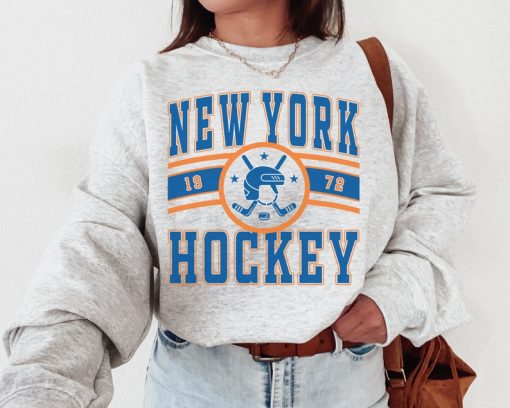 New York Islander, Vintage New York Islander Sweatshirt  T-Shirt, Islanders Sweater, Islanders Shirt, Hockey Fan