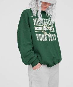 Milwaukee Buck, Vintage Milwaukee Buck Sweatshirt  T-Shirt, Bucks Sweater, Bucks T-Shirt, Vintage Basketball Fan Shirt