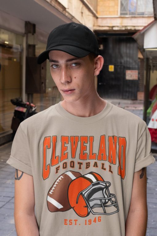 Vintage Cleveland Football Crewneck Sweatshirt / T-Shirt, Browns Sweatshirt, Vintage Style Cleveland Shirt