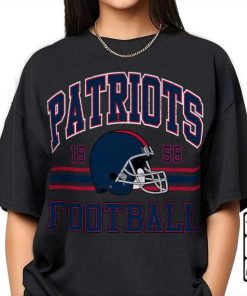 Vintage Patriots Football Sweatshirt, Shirt Retro Style 90s Vintage Unisex Crewneck