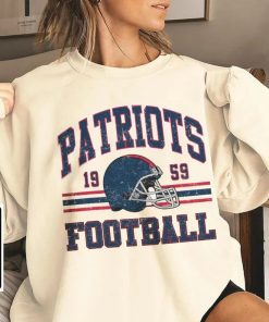 Vintage Patriots Football Sweatshirt, Shirt Retro Style 90s Vintage Unisex Crewneck