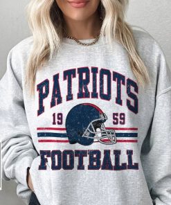 Vintage Patriots Football Sweatshirt, Shirt Retro Style 90s Vintage Unisex Crewneck