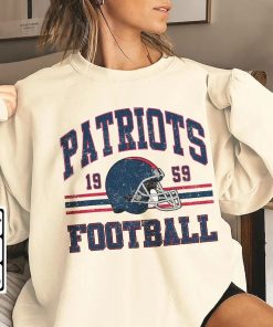 Patriots Football Shirt, Shirt Retro Style 90s Vintage Unisex shirt, Graphic Tee Gift For Football Fan Sport