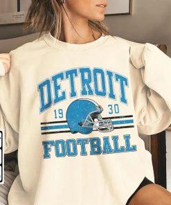 Detroit Football Shirt, Shirt Retro Style 90s Vintage Unisex shirt, Graphic Tee Gift For Football Fan Sport