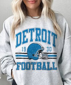 Detroit Football Shirt, Shirt Retro Style 90s Vintage Unisex shirt, Graphic Tee Gift For Football Fan Sport