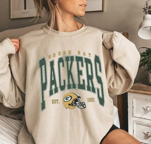 Vintage Green Bay Football Sweatshirt , Retro Vintage Style Unisex Tshirt Packers Fan Gift, Green Bay Football