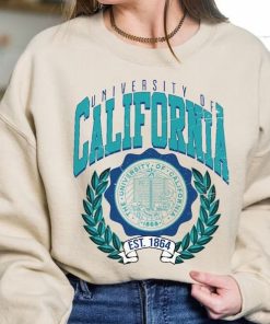 Vintage style University of California–Davis sweatshirt, UC Davis University shirt, UC Davis college shirt