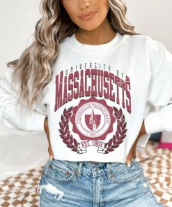 University of Massachusetts Sweatshirt, Vintage University of Massachusetts Sweatshirt, University Amherst Shirt