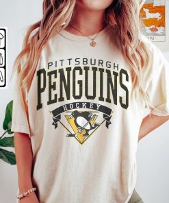 Pittsburgh Penguins Shirt, Merch Vintage 90s Sweatshirt Hockey Retro Unisex Crewneck Gift For Fan College