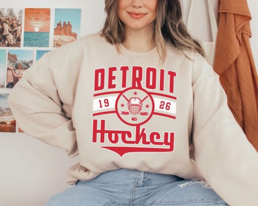 Vintage Detroit Red Wing Sweatshirt  T-Shirt, Wings Sweater, Wings T-Shirt, Hockey Fan Shirt, Retro Detroit Ice Hockey