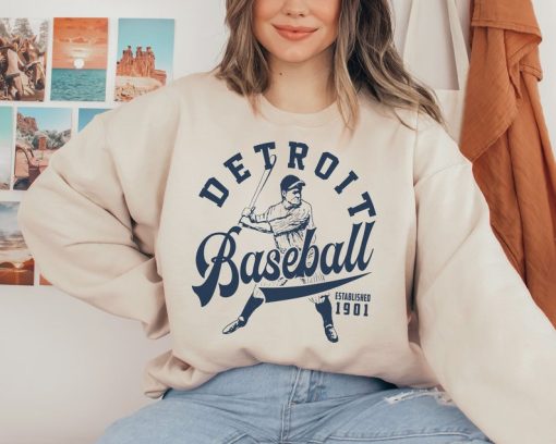 Vintage Detroit Tiger Crewneck Sweatshirt / T-Shirt, Tiger EST 1901 Shirt, Detroit Baseball Shirt, Retro Tigers Shirt