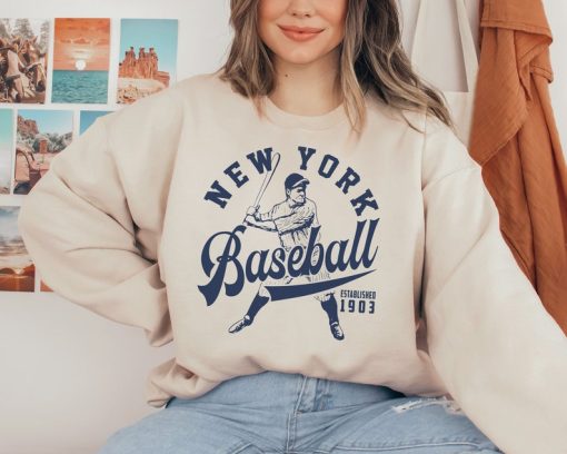 Vintage New York Yankee Crewneck Sweatshirt / T-Shirt, Yankees EST 1903 Shirt, New York Baseball Shirt