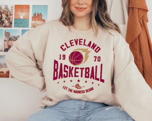 Vintage Cleveland Cavalier Sweatshirt  T-Shirt, Cavaliers Sweater, Cleveland 1970, Cavaliers T-Shirt