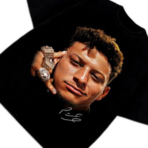 Patrick Mahomes T-Shirt Superbowl Champ 3 Rings Greatest Of All Time GOAT T-Shirt