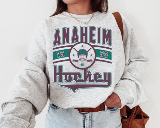 Vintage Anaheim Duck Sweatshirt  T-Shirt, Vintage Ducks Sweater, Ducks T-Shirt, Hockey Fan Shirt