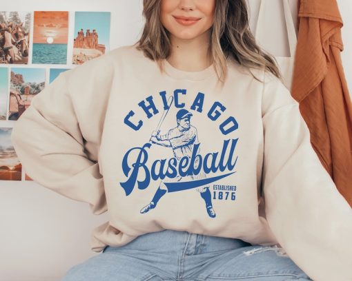 Vintage Chicago Cub Crewneck Sweatshirt / T-Shirt, Cubs EST 1876 Sweatshirt, Chicago Baseball Shirt, Retro Cubs T-Shirt