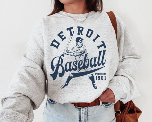 Vintage Detroit Tiger Crewneck Sweatshirt / T-Shirt, Tiger EST 1901 Shirt, Detroit Baseball Shirt, Retro Tigers Shirt