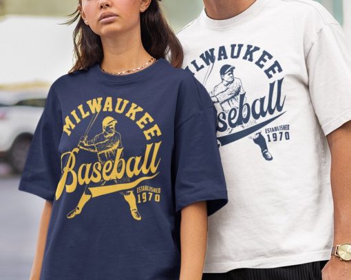 Vintage Milwaukee Brewer Crewneck Sweatshirt / T-Shirt, Brewers EST 1970 Shirt, Milwaukee Baseball, Retro Brewers Shirt