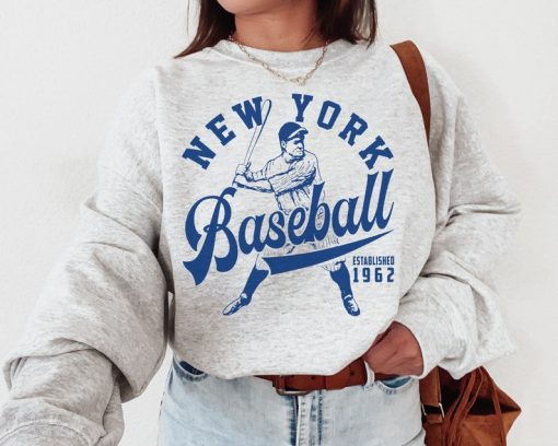 Vintage New York Met Crewneck Sweatshirt / T-Shirt, Mets EST 1962 Sweatshirt, New York Baseball Game Day