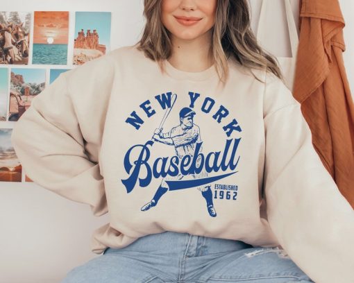 Vintage New York Met Crewneck Sweatshirt / T-Shirt, Mets EST 1962 Sweatshirt, New York Baseball Game Day