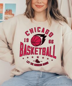 Vintage Chicago Bull Sweatshirt  T-Shirt, Bulls Sweater, Bulls T-Shirt, Chicago 1966, Chicago Basketball Fan Shirt