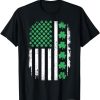 US American flag with shamrocks for St Patricks day T-Shirt