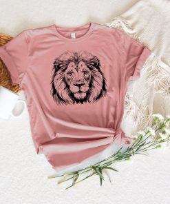 Lion face shirt,majestic Lion Shirt,wild Lion shirt,animal lover shirt