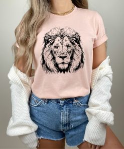 Lion face shirt,majestic Lion Shirt,wild Lion shirt,animal lover shirt