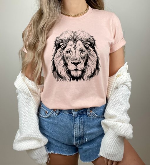 Lion face shirt,majestic Lion Shirt,wild Lion shirt,animal lover shirt