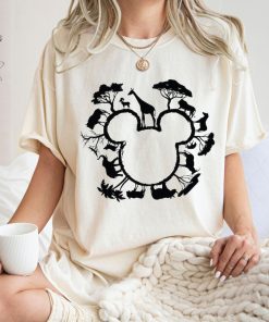 Comfort Colors® Disney Hakuna Matata Tee