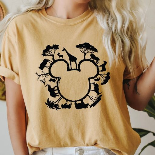 Comfort Colors® Disney Hakuna Matata Tee