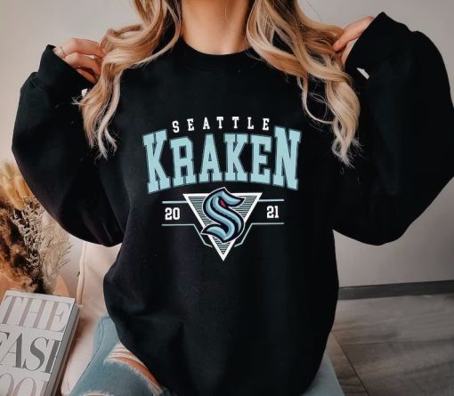 Vintage 90s Seattle Kraken Hockey Sweatshirt