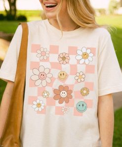 Retro Checkered Smiley Flowers Vintage Vibe Graphic Tee