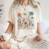 Comfort Colors® Daisy Bouquet Shirt, Flower Shirt, Retro Floral Shirt