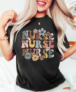 Retro Nurse Shirt, Wild Flowers Nurse T Shirt