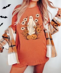 Halloween Shirt Retro Floral Ghost Tee, Cottagecore Fall Ghost TShirt