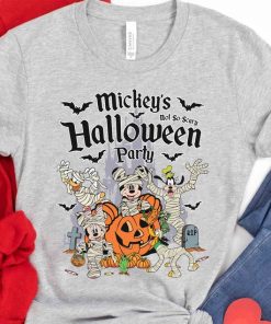 Vintage Mickey & Friends Mummy Pumpkin Halloween T-Shirt