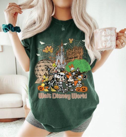 Vintage Walt Disney World Halloween shirt