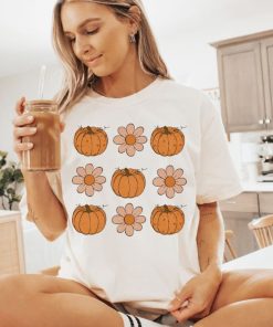 Comfort Colors® vintage floral Pumpkins T-shirt, retro Pumpkin tshirt