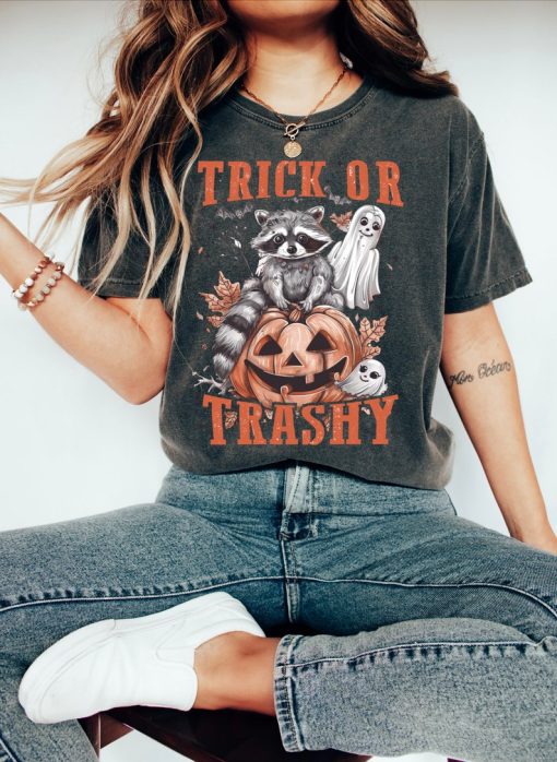 Trick or Trashy Raccoon Halloween Shirt - Retro Raccoon Tee