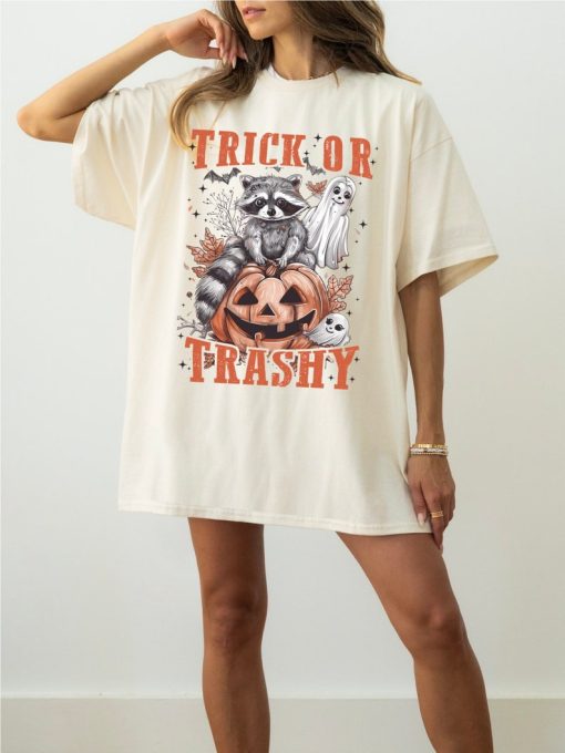 Trick or Trashy Raccoon Halloween Shirt - Retro Raccoon Tee