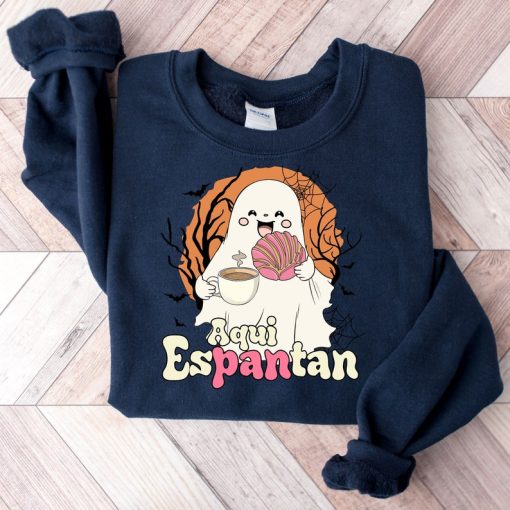 Aqui Espantan Shirt, Spanish Halloween Sweatshirt