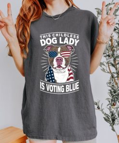 This Childless Dog Lady Is voting Blue, Kamala Harris Heavy Cotton Tee