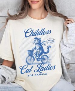 Childless Cat Lady For Kamala Harris 2024 Shirt Kamala Coconut Tree