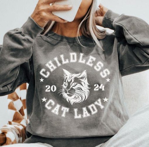 Childless Cat Lady Sweatshirt Comfort Colors Kamala Harris 2024 Shirt