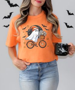 Comfort Colors® Cute Halloween Ghost Shirt, Halloween Women's Shirt